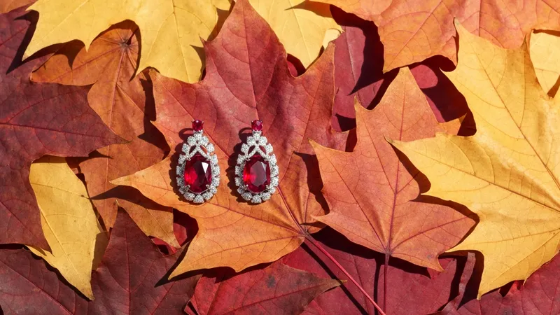 S'harmoniser avec les couleurs de saison et les rubis